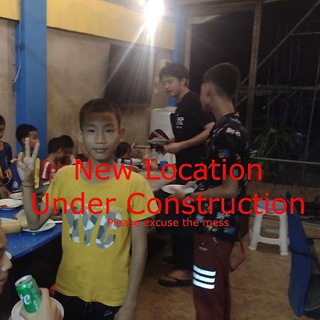 Mae Sot Commune Екстериор снимка