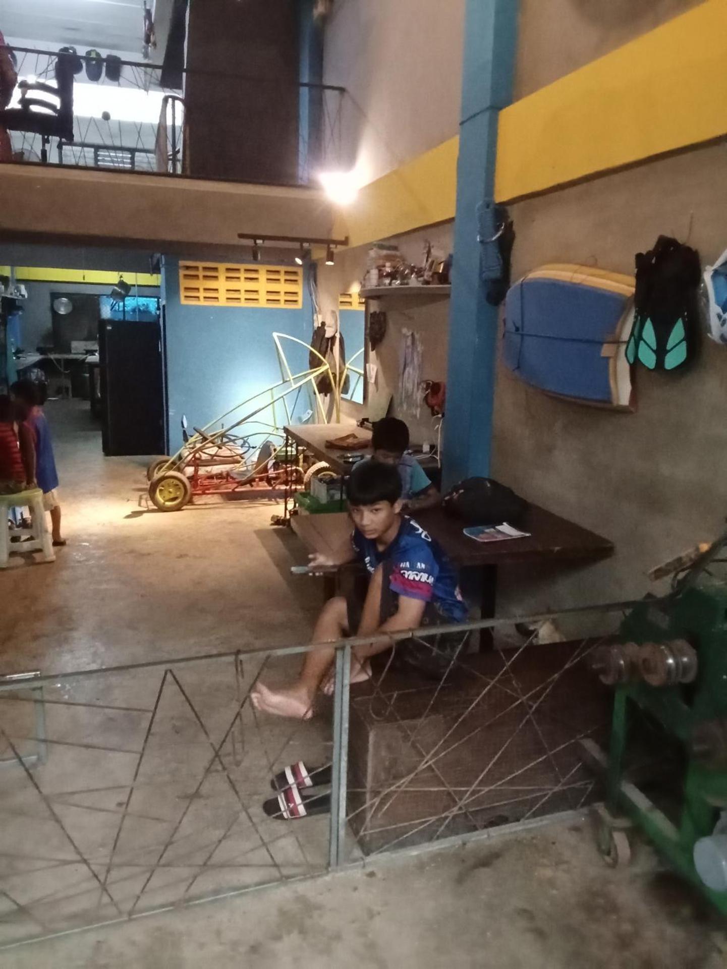 Mae Sot Commune Екстериор снимка